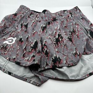 Lululemon and peloton collab 
Gray and pink 
Size 8 
Tags removed
